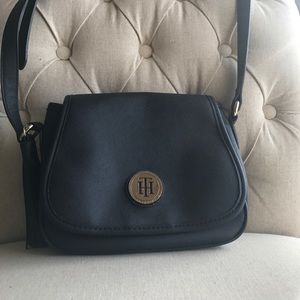 Small black Tommy Hilfiger cross body purse